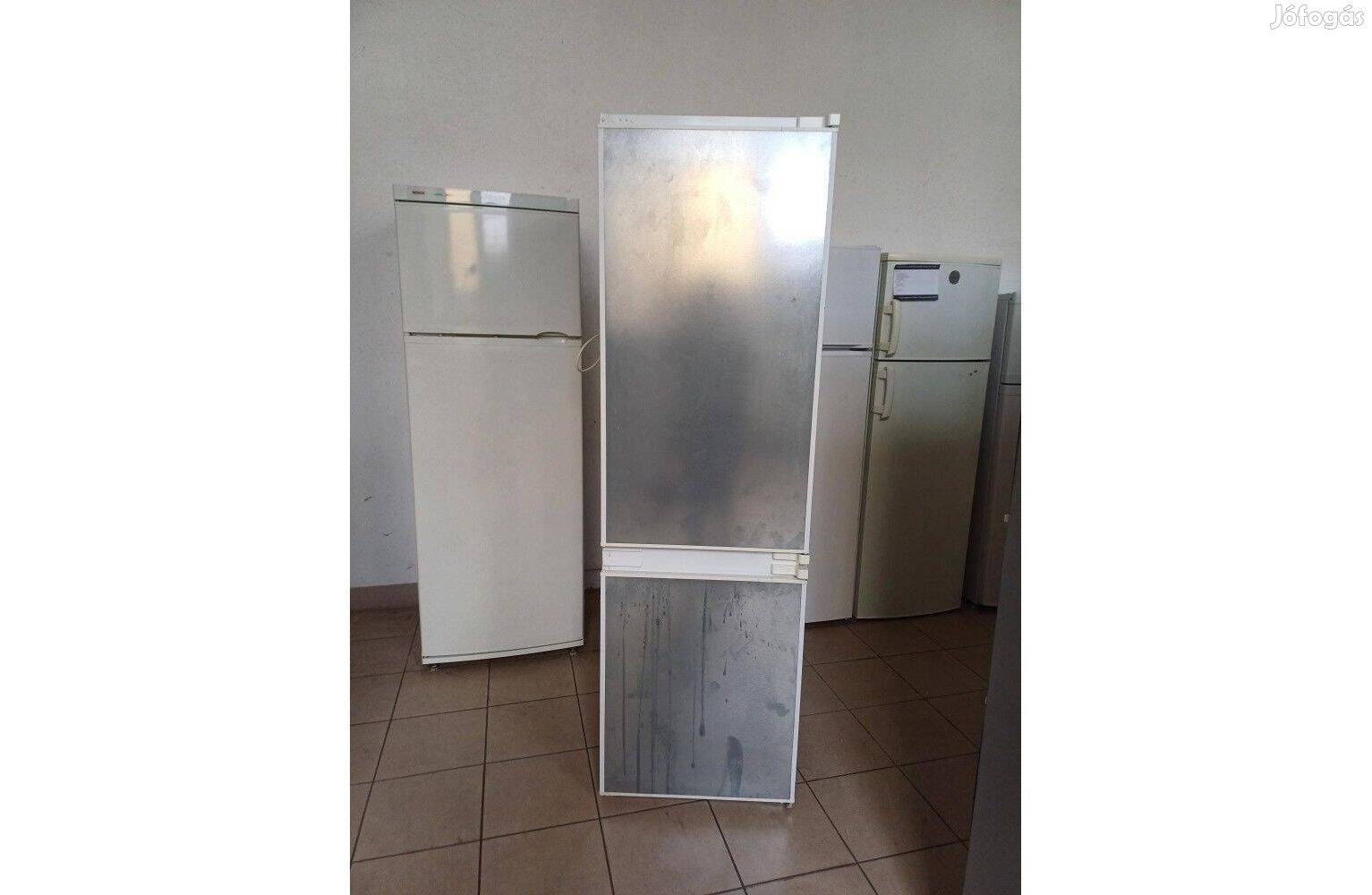 Használt Bosch KIV34V00 Beépíthető Hűtőszekrény [H16864] 3-6 hó gari